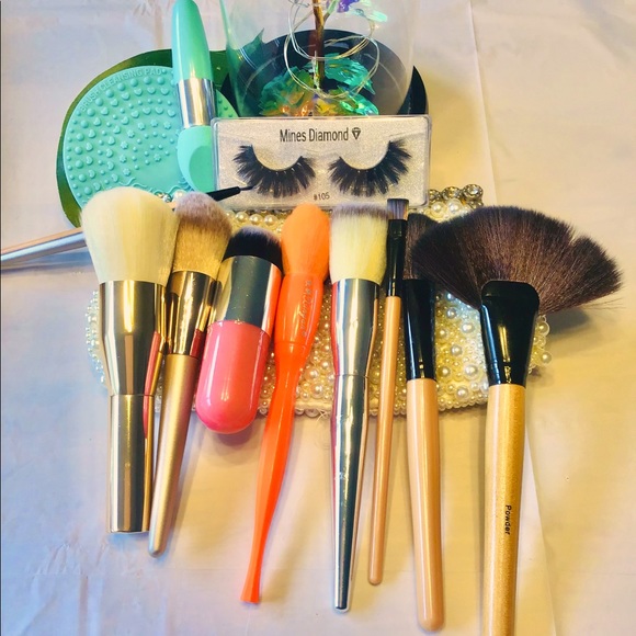 Big And Beautiful 13 Pcs Makeup Set From Foundation Brushes Eyelash Brush - Picture 1 of 11